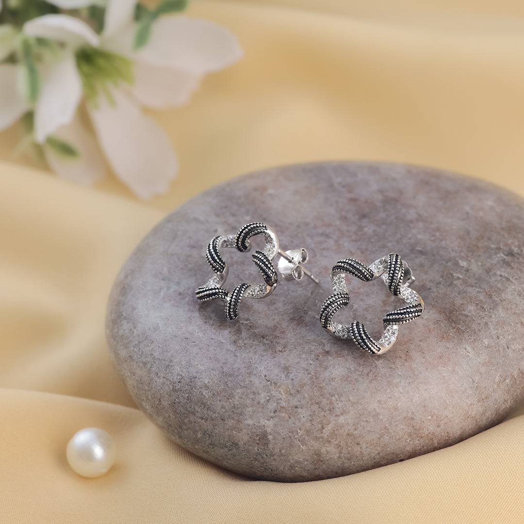 Eclipsa Twirl Silver Earrings