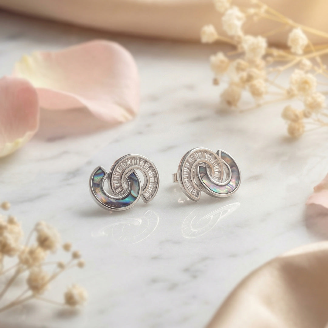 Dewlight Pearl Baguette Earrings
