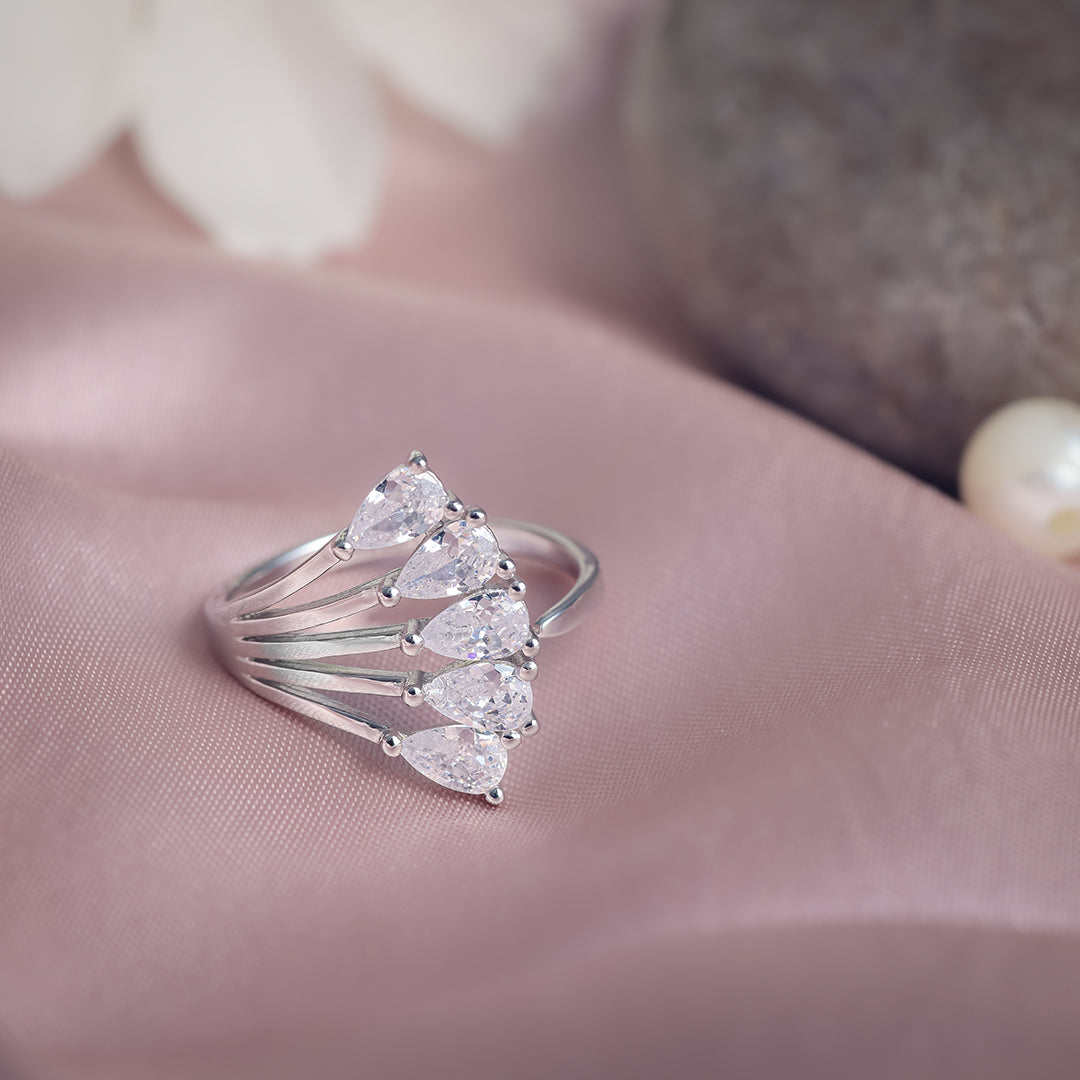 Fanflare Silver Ring
