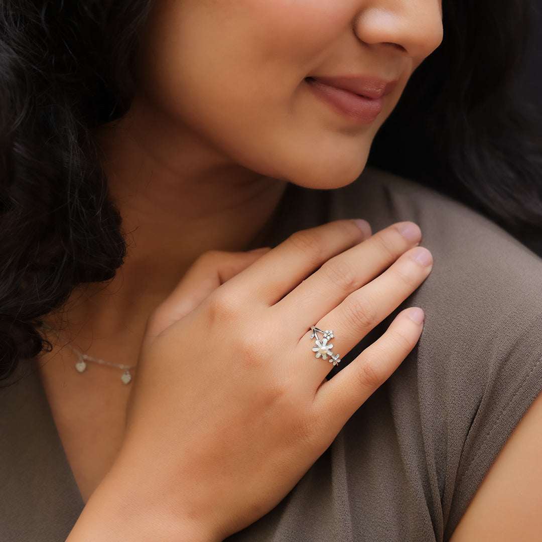 Soft Girl Flower - Silver Ring