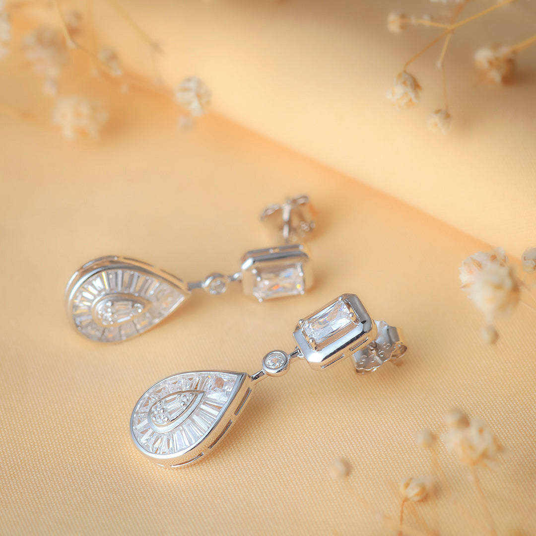 Starlace Teardrops Silver Earrings